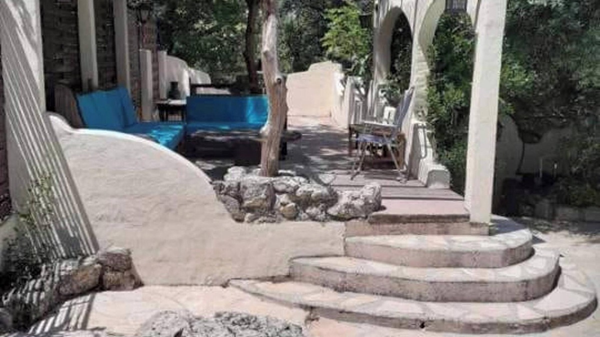 Neoules Villa | Homerez - Charming Villa in Néoules with Private Pool