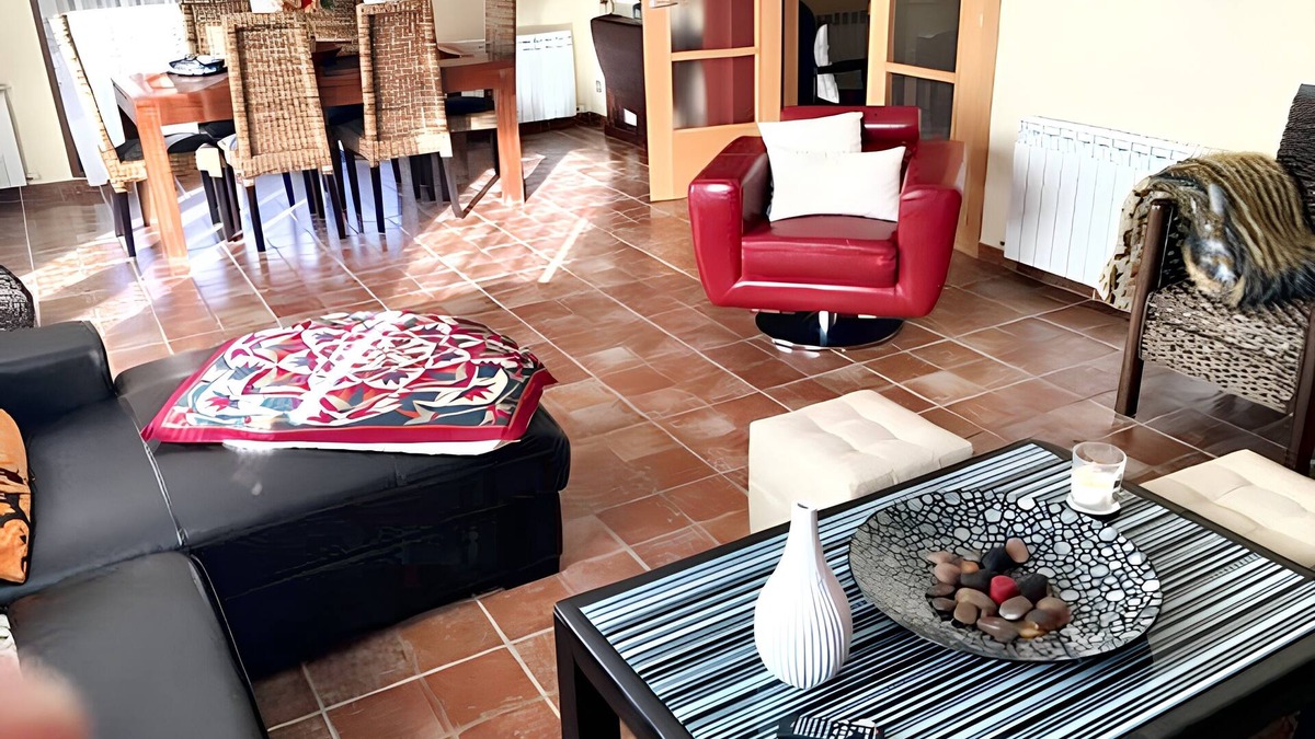 Quintanilla del Agua y Tordueles House | Homerez - Comfortable House in Quintanilla with fireplace