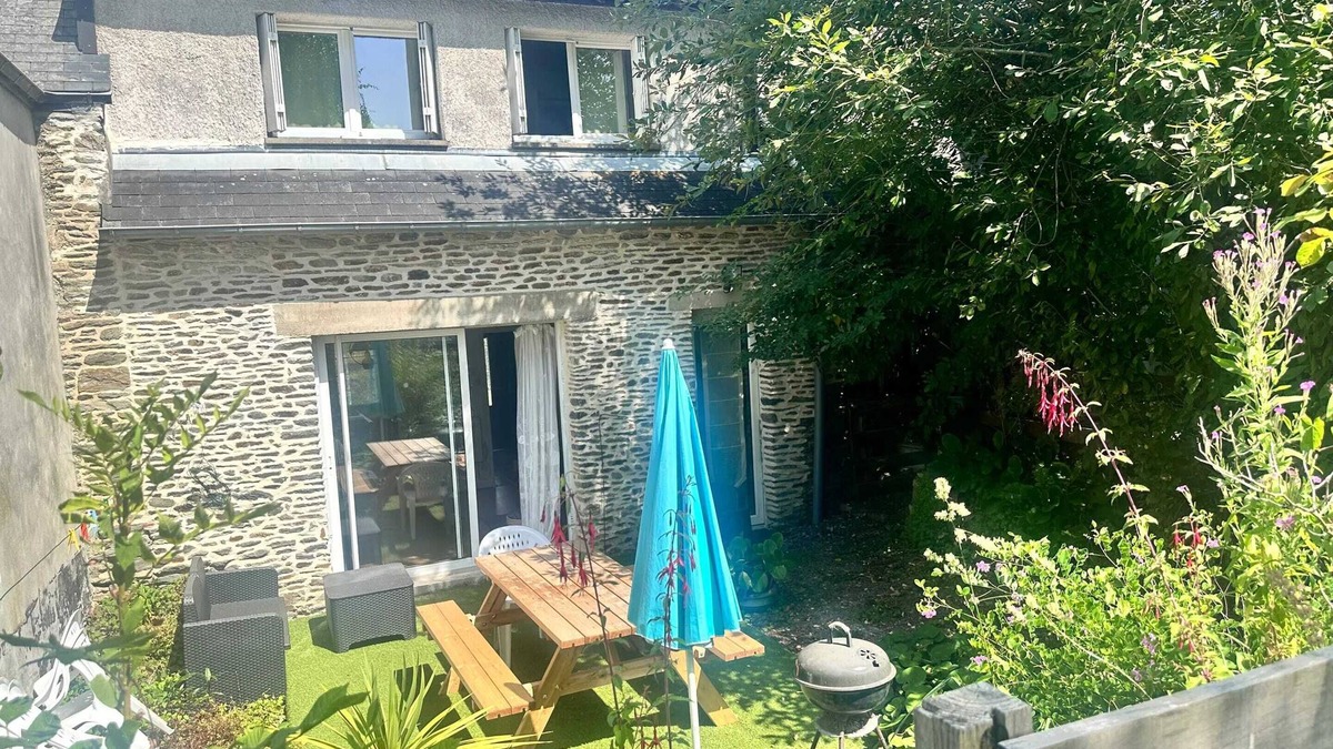 Curey House | Homerez - Comfortable House in Pontorson with Enclosed Garden