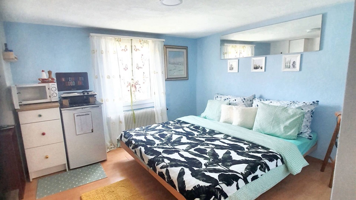 Morschach Apartment | Homerez - Comfortable Studio in Morschach