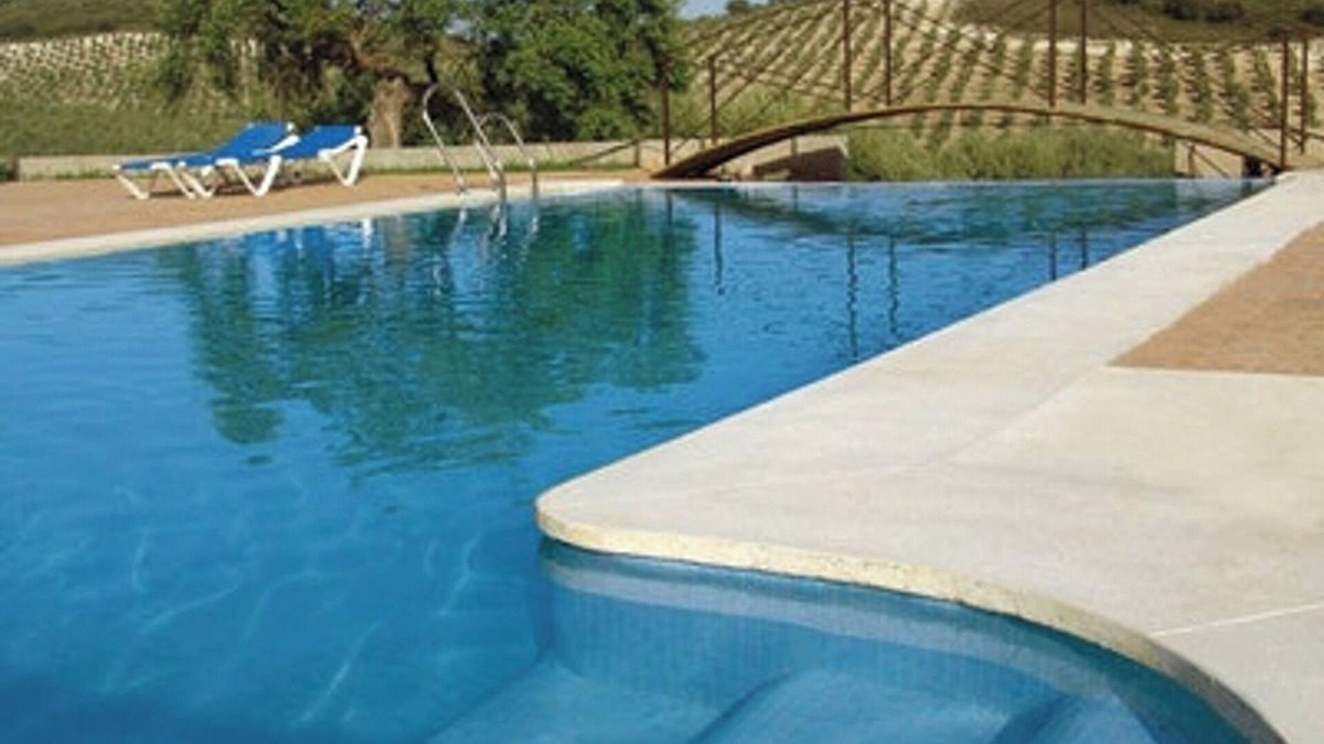 Estepa House | Homerez - Cosy house in Estepa with mountain view