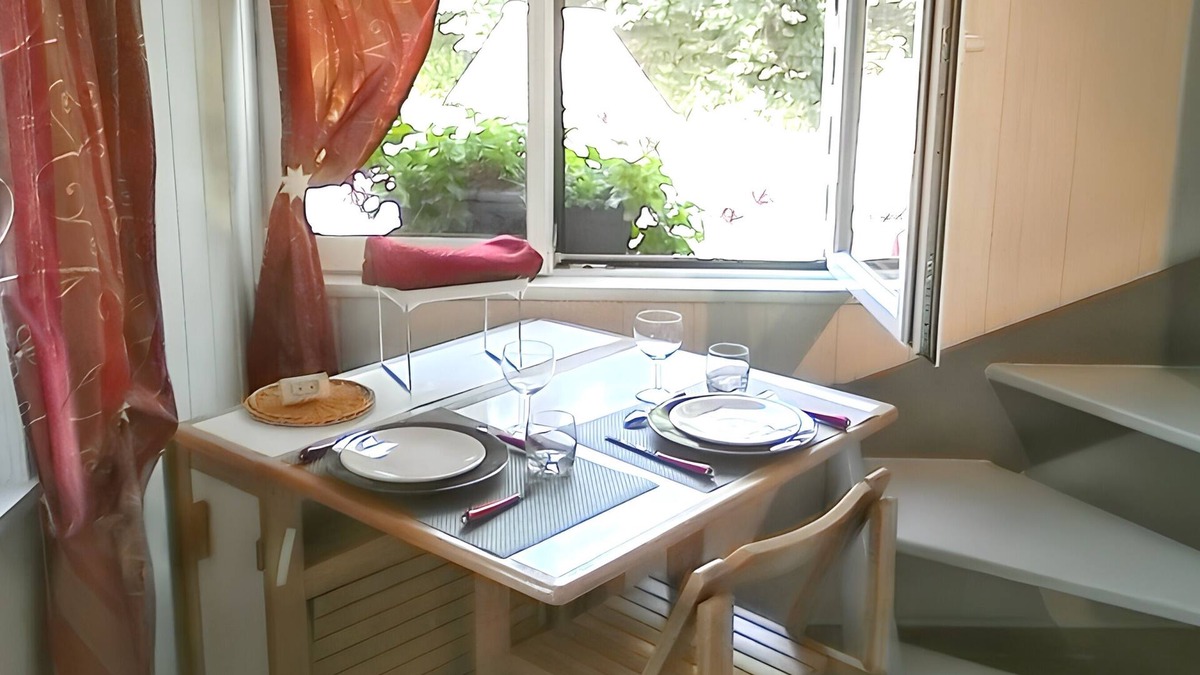 Les Authieux-Papion Apartment | Homerez - Countryside apt., Les Authieux Papion