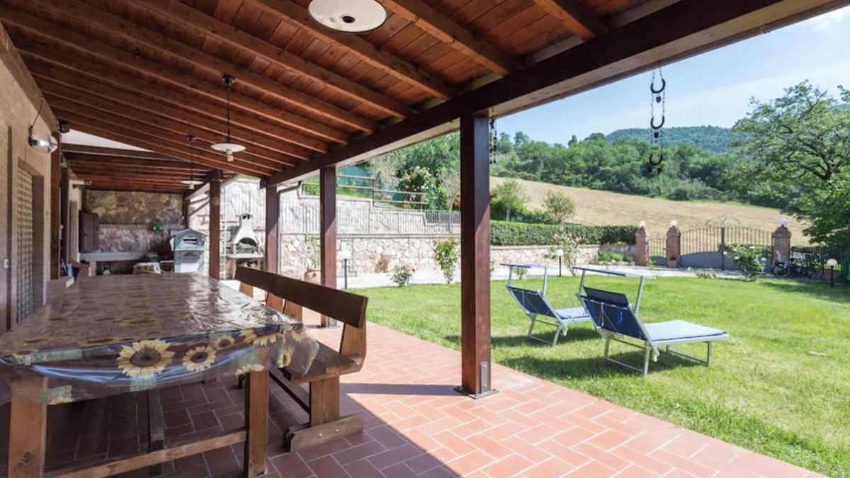 Colpetrazzo House | Homerez - Cozy house near Spoleto with parking included