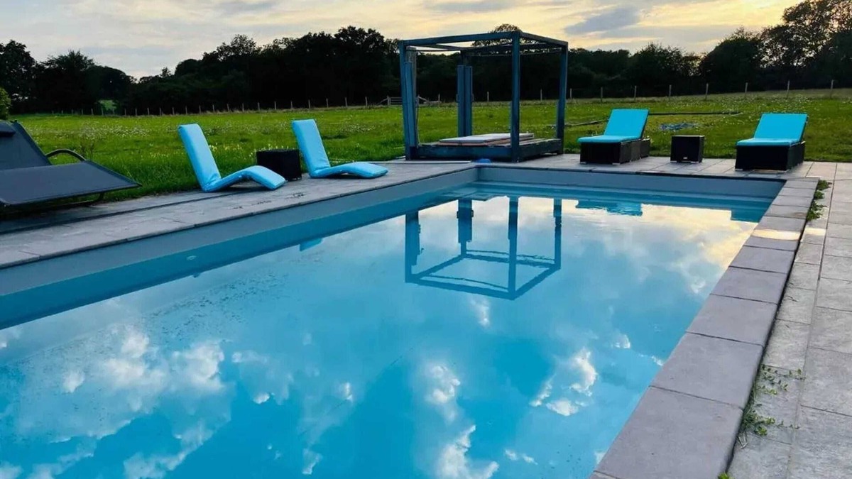 Beauchene Villa | Homerez - Elegant Villa in Beauchêne with Private Pool