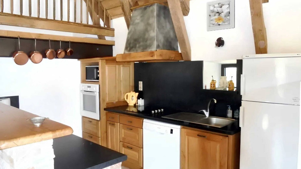 Castelnau-de-Mandailles House | Homerez - House in Castelnau-de-Mandailles
