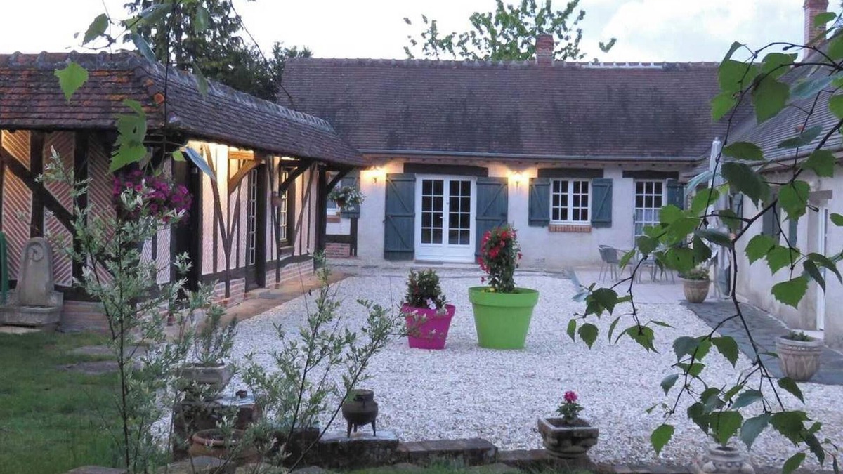 Souvigny-en-Sologne House | Homerez - House in Souvigny-en-Sologne