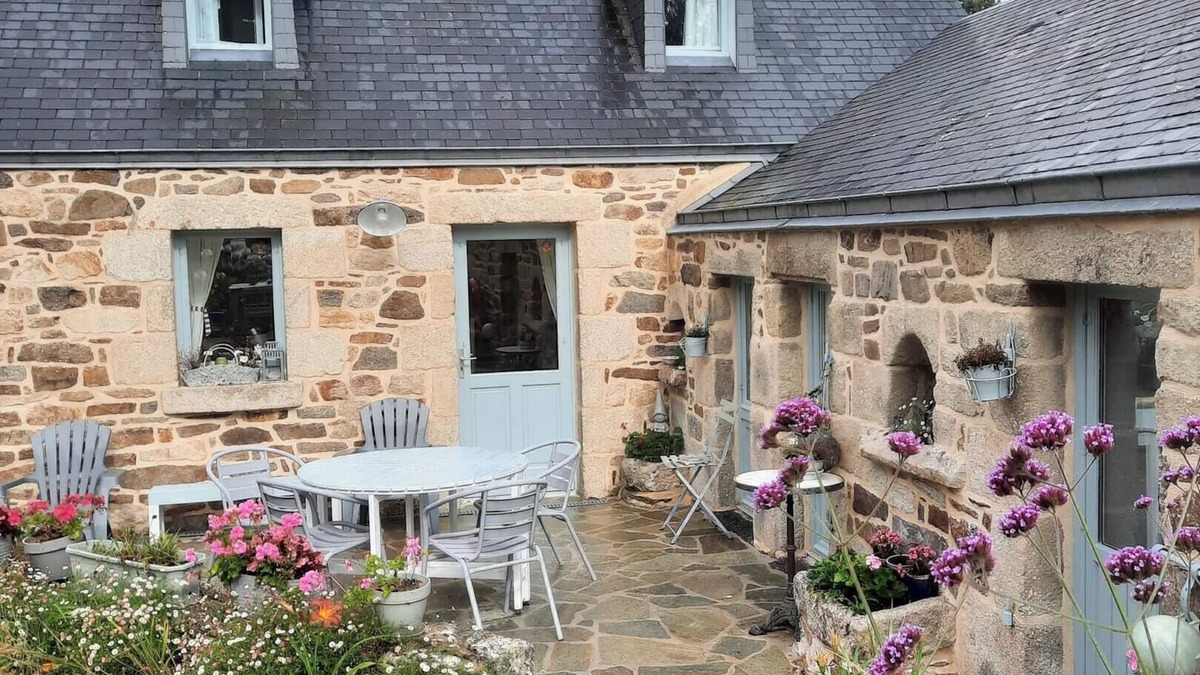 Cleden-Cap-Sizun House | Homerez - House in Cléden-Cap-Sizun