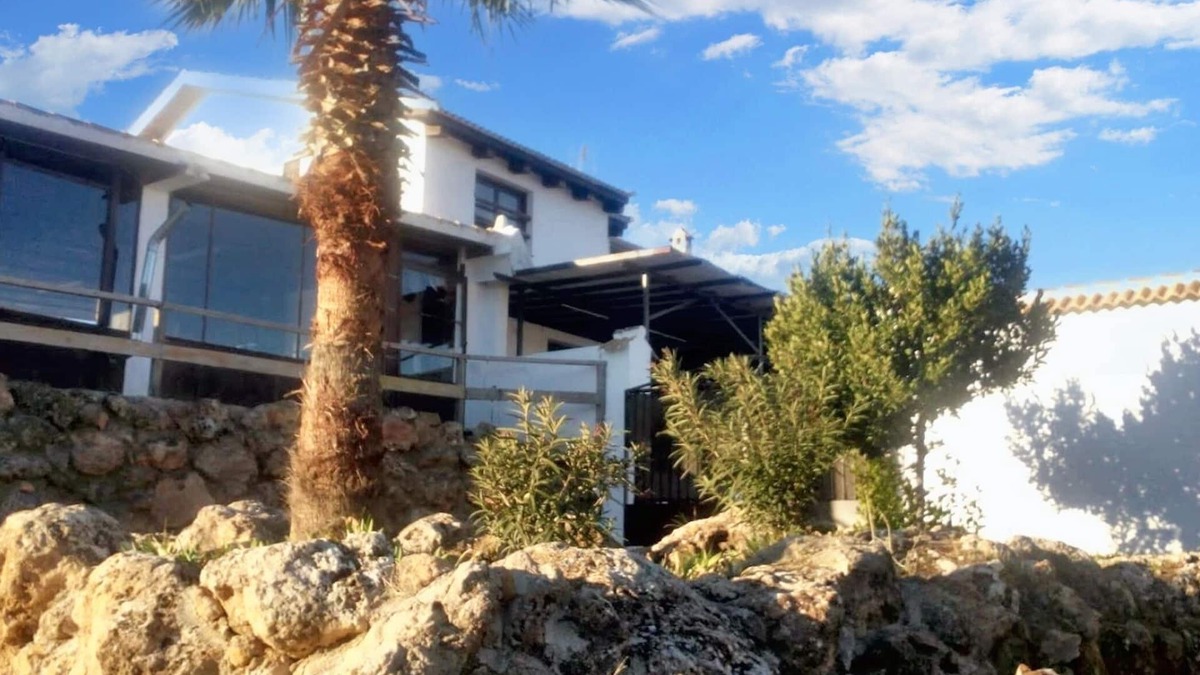 Loja Villa | Homerez - Luxurious Villa in Loja with private pool