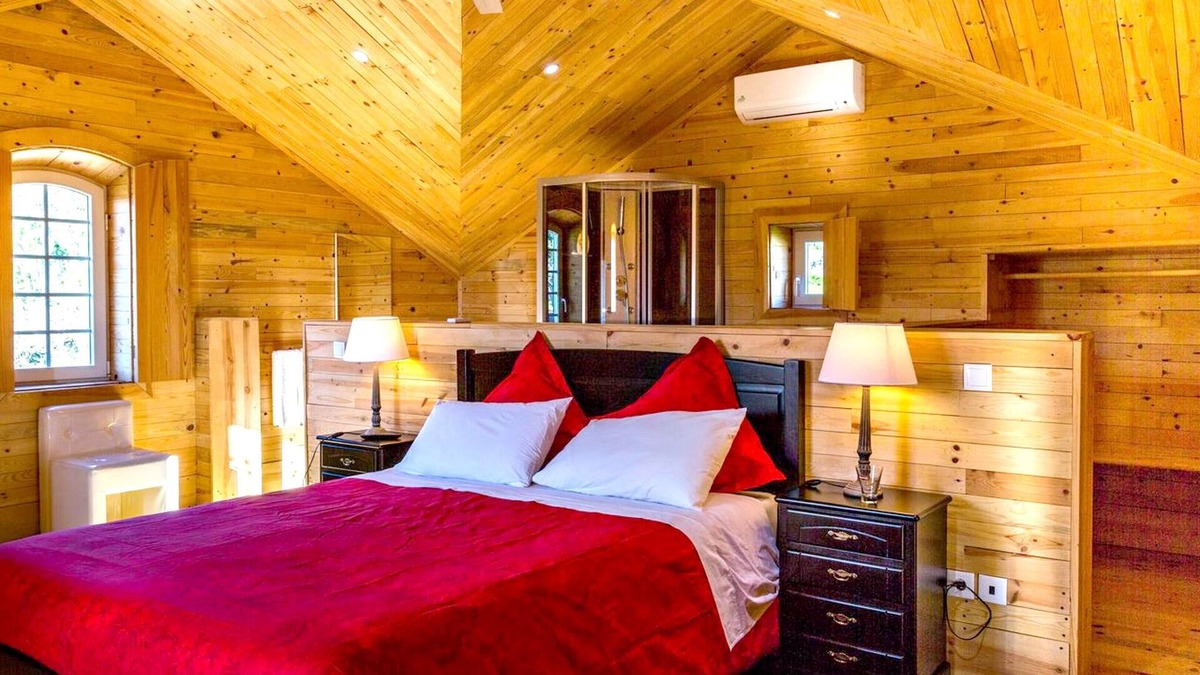 Serta Other | Homerez - Mansion for 16 ppl. with jacuzzi, garden, terrace and balcony at Sertã