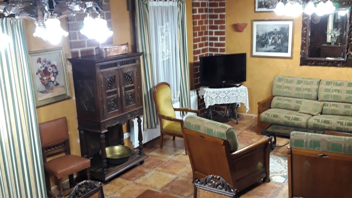 Ciudad Rodrigo House | Homerez - Mountain View House in Ivanrey