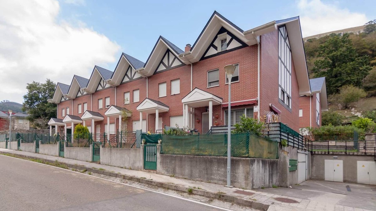 Arredondo Ski Chalet | Homerez - Nice chalet for 3 ppl. with garden at Bustablado