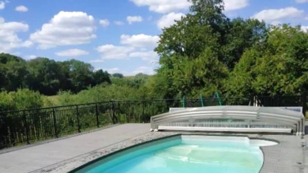 Louatre Ski Chalet | Homerez - Nice chalet for 4 ppl. with shared pool, sauna and jacuzzi at Louâtre