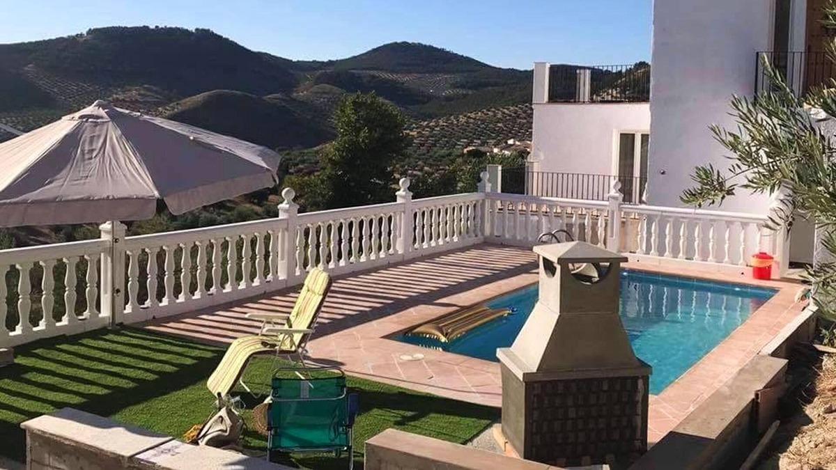 Sabariego House | Homerez - Nice house for 6 ppl. with shared pool and terrace at Alcaudete