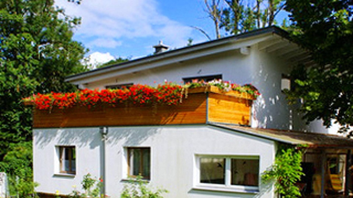 Hochriess House | Homerez - Nice house with garden and terrace & Wifi