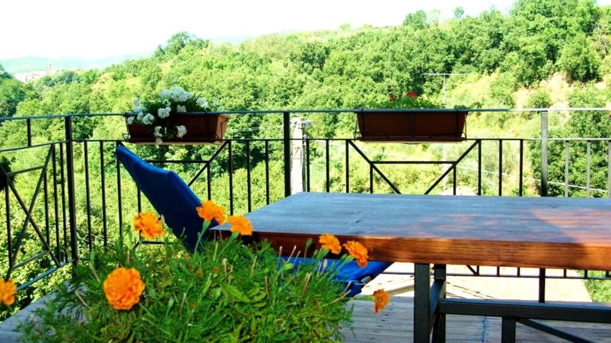 Vignanello House | Homerez - Nice property for 6 ppl. with terrace at Vignanello