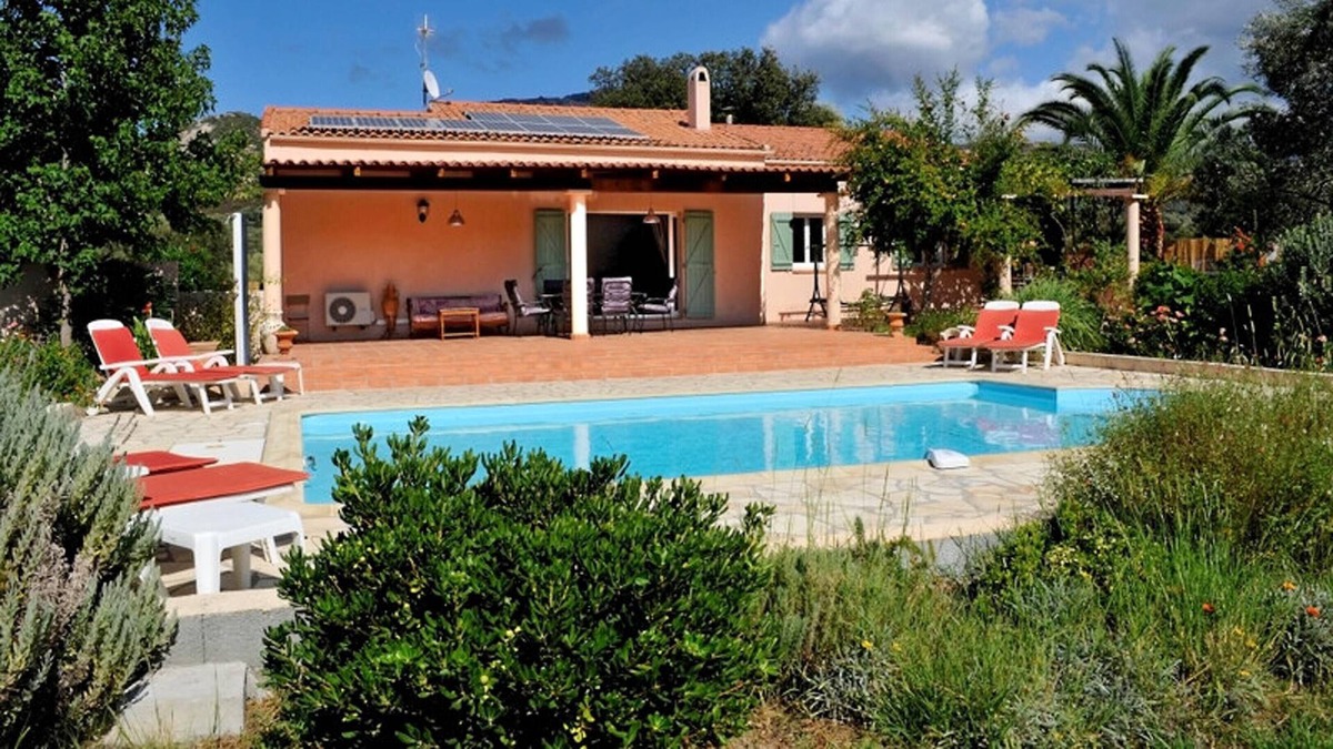 Montegrosso Villa | Homerez - Nice villa 8 km away from the beach for 6 ppl. with swimming-pool