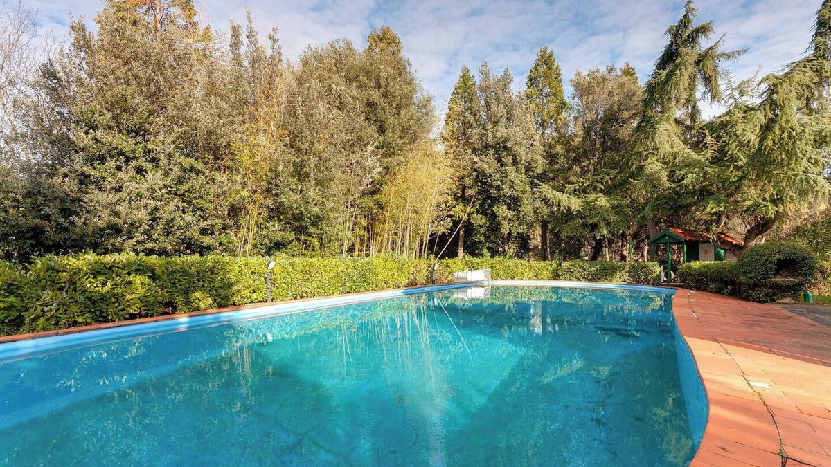 Oltrarno Villa | Homerez - Peaceful Villa in Firenze with private pool