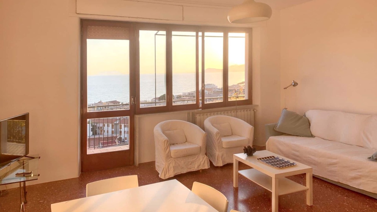 Sperlonga Apartment | Homerez - Spacious apartment with sea view in Sperlonga 109 m²