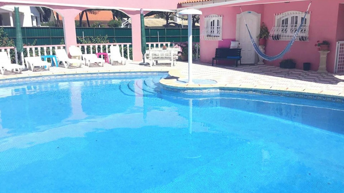 Monserrate Apartment | Homerez - Spacious Apartment in Sintra 120 m² + Pool