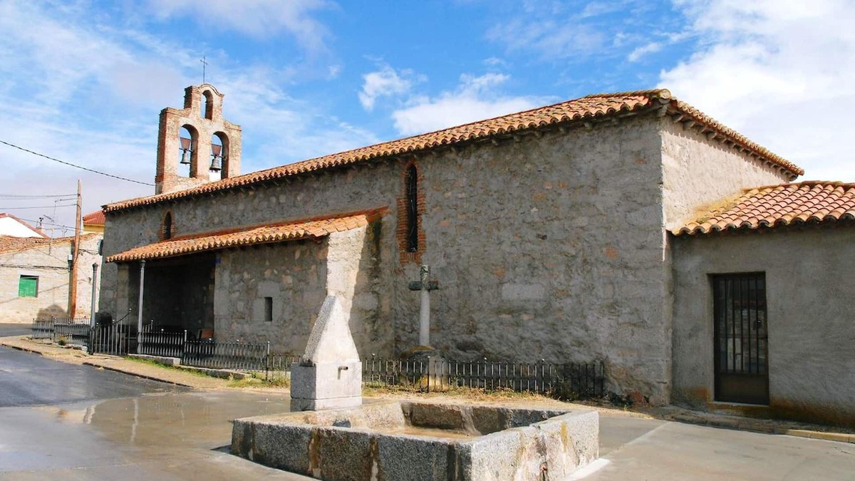 Narrillos de San Leonardo House | Homerez - Spacious house for 8 ppl. at Ávila