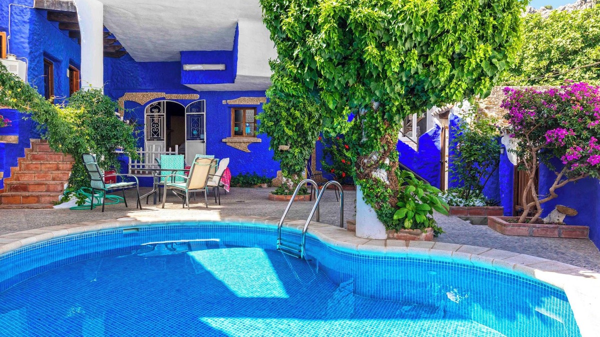 Benaocaz Villa | Homerez - Spacious Villa in Benaocaz with Mountain and Pool Views