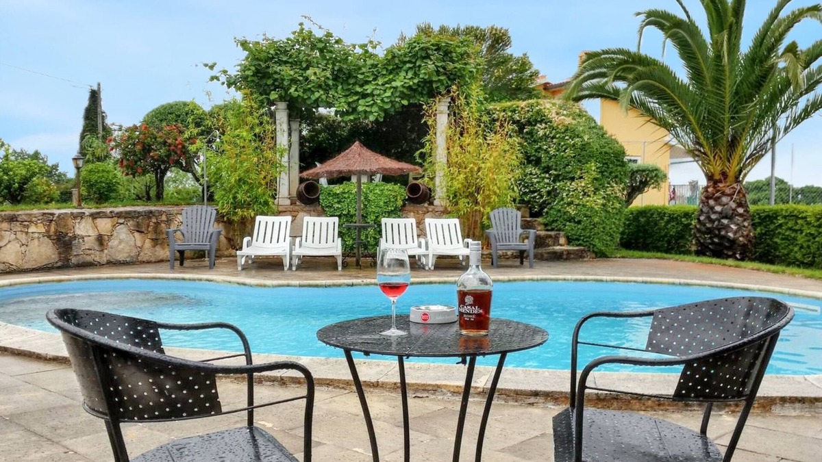 Sobral Villa | Homerez - Villa in Igreja Nova do Sobral