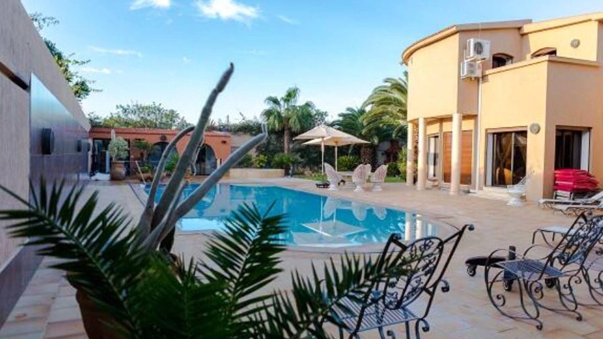 Dcheira El Jihadia Villa | Homerez - Villa for 12 ppl. with swimming-pool, spa and garden at Souss Massa