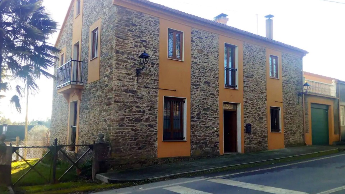 Fraga Villa | Homerez - Villa for 8 ppl. with swimming-pool and garden at Empalme de Vilar