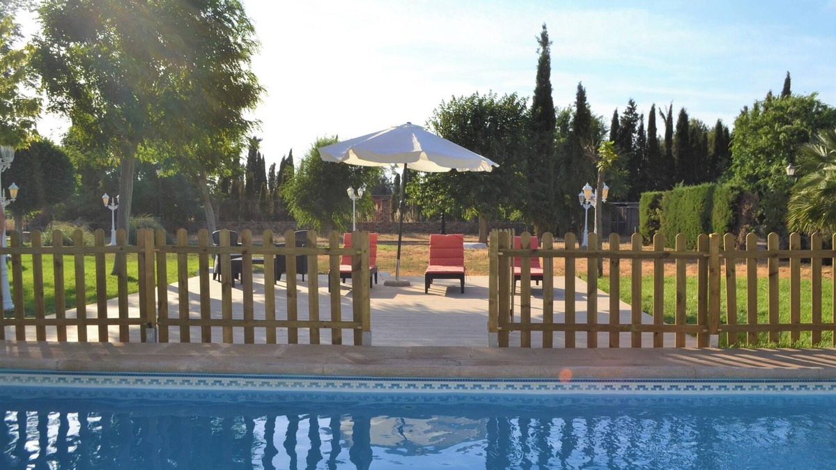 Fernan Caballero Villa | Homerez - Villa in Fernán Caballero