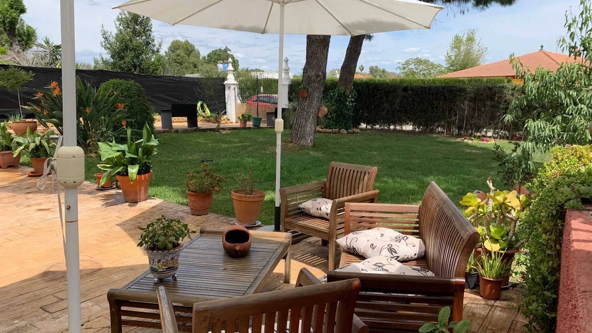 Sanlucar la Mayor Villa | Homerez - Villa in Sanlúcar la Mayor