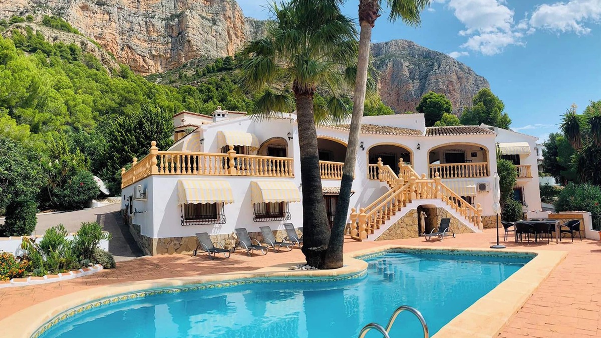 Ermita Villa | Homerez - Villa in Jávea - View and Pool