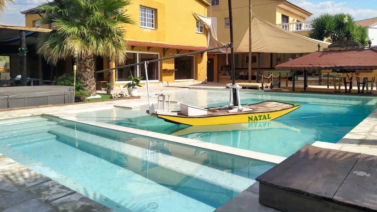 Rubi Villa | Homerez - Villa in Rubí with pool