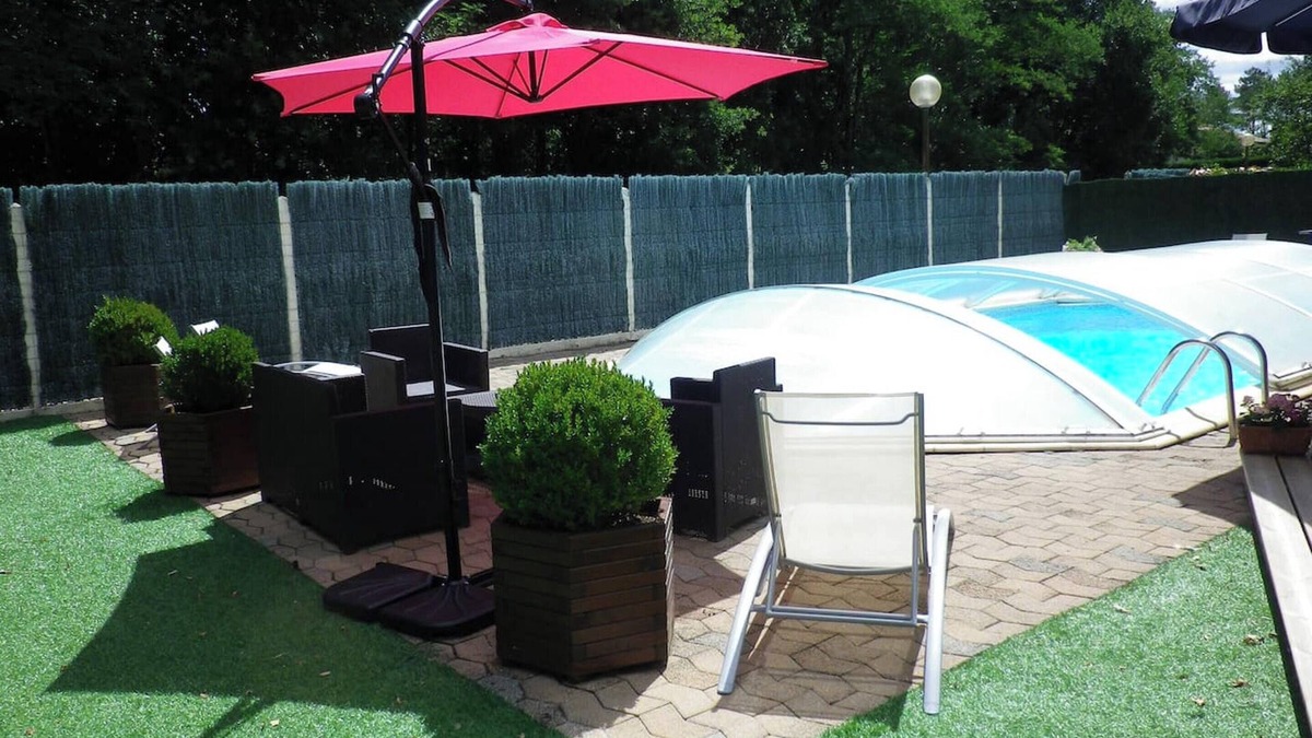 Escource Villa | Homerez - Villa in scenic Escource with private pool