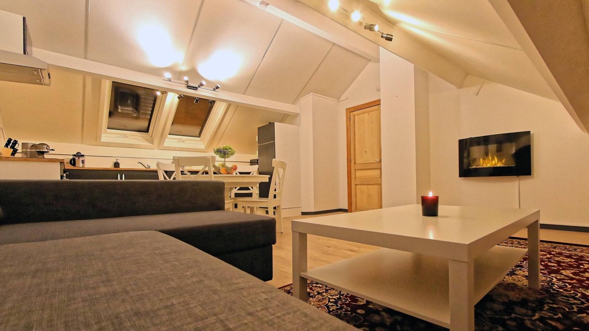Mont-Saint-Jean Apartment | Homerez - Waterloo apartment with garden