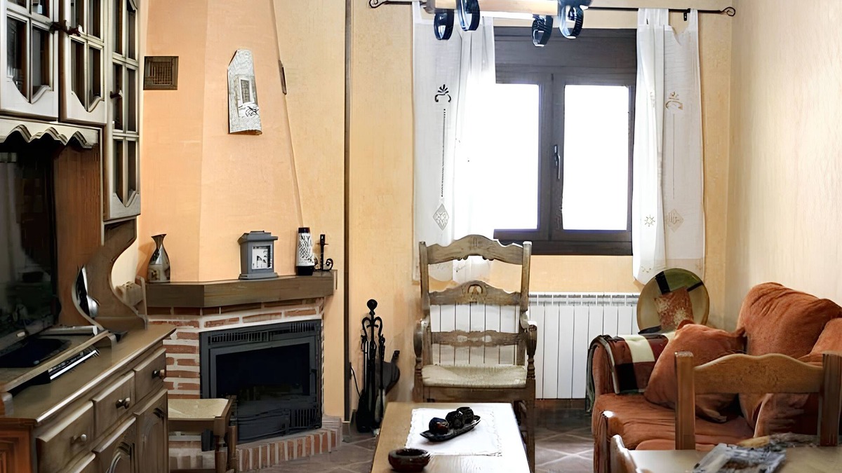 Hueva House | Homerez - Welcoming House in Hueva, Great View