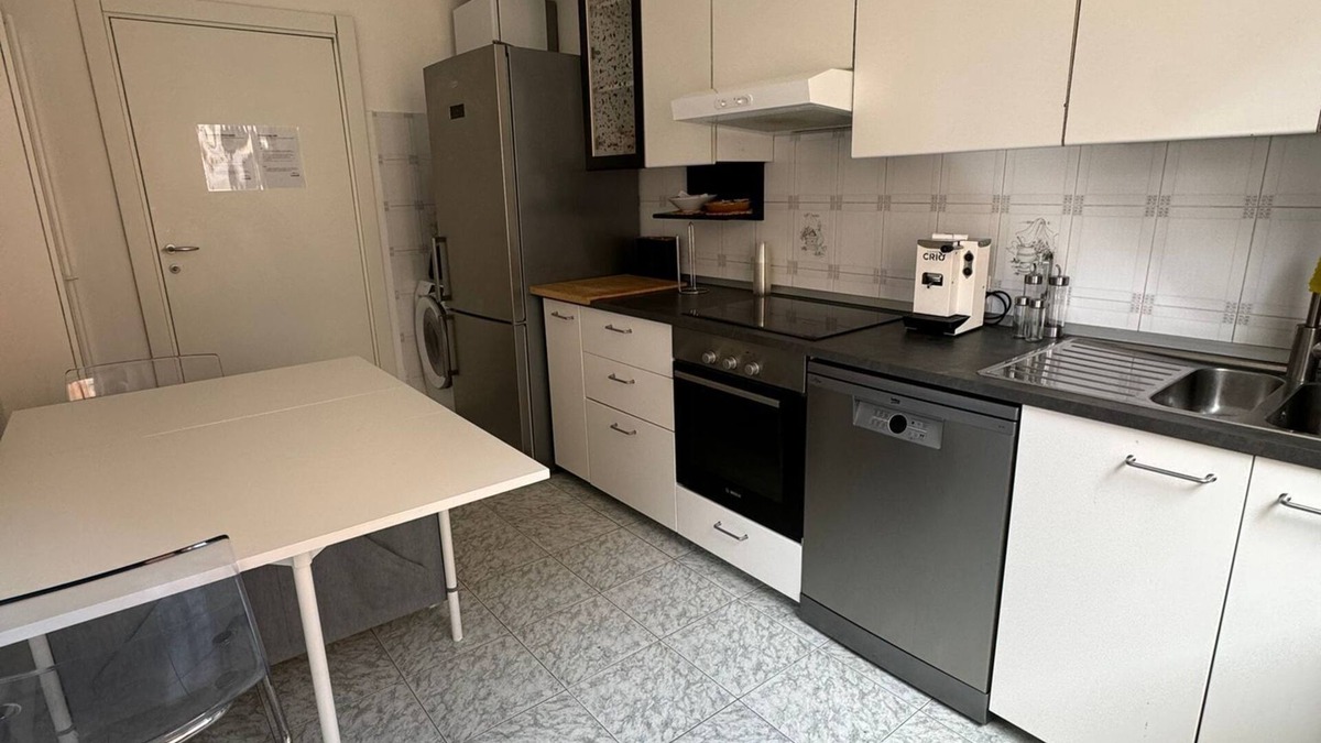 Ancona Apartment | Homes in Ancona VVR6
