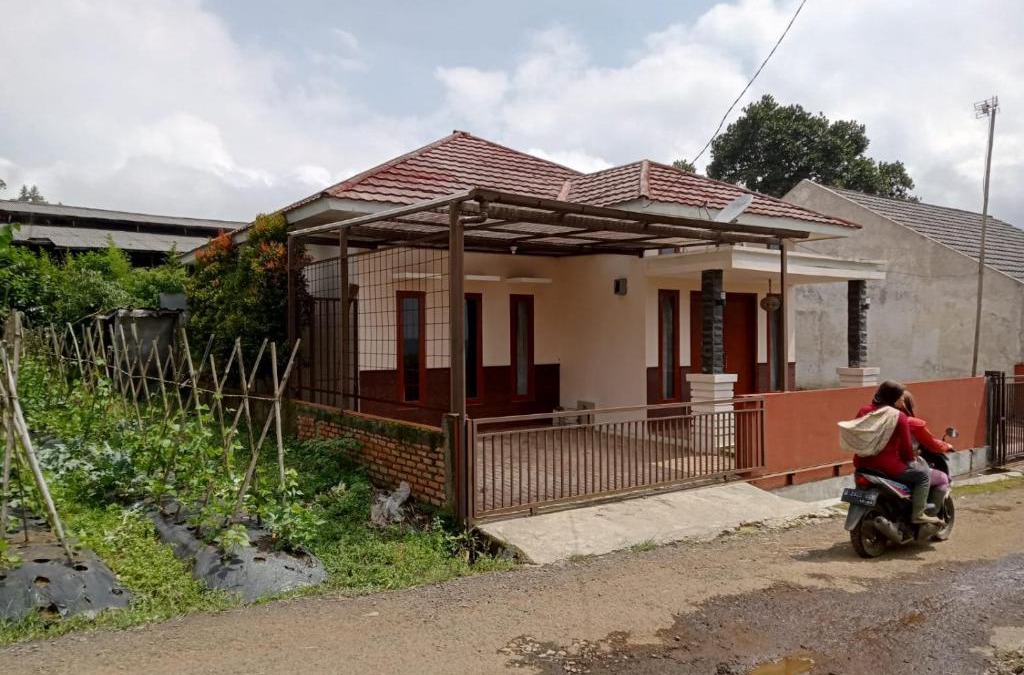 Cikole House | Homestay Defaza