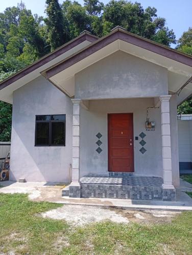Kuala Terengganu House | Homestay Idaman B B with 2 room aircond 2 Quen Bed and Not Sharing Room -Privacy