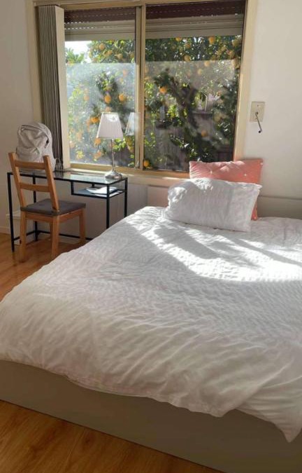 Thomastown House | Homestay Lemon room close to station, gym, airport