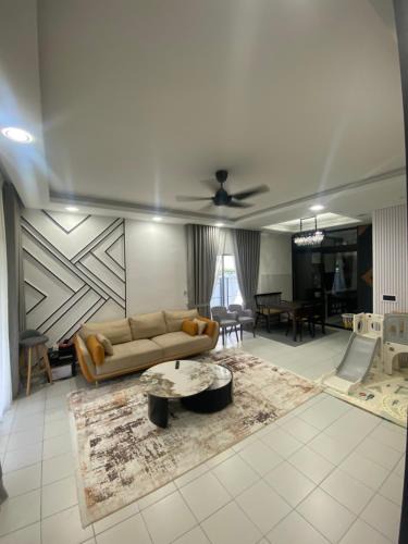 Kuala Langat District House | Homestay Rindu Houz Bandar Mahkota Banting