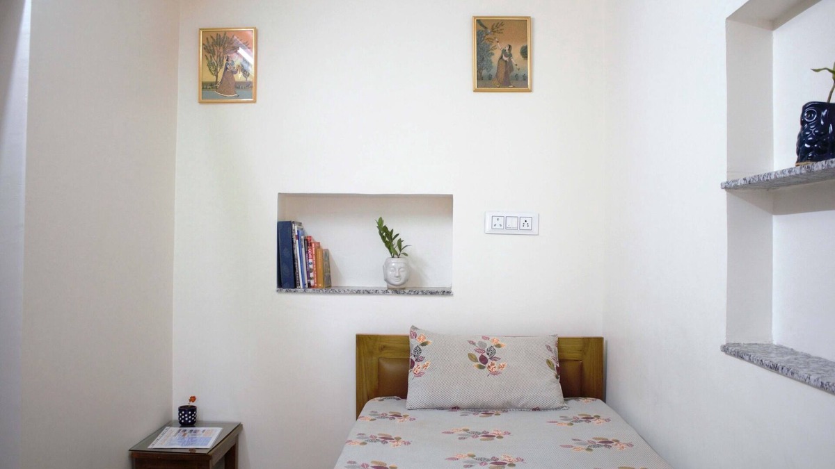 Pink City Bed & Breakfast | HomeStay SONI2700 Comfort Single Room