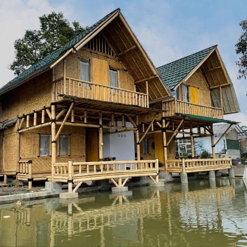 Jambelaer House | Homestay Syariah VIP Kadudampit Sukabumi