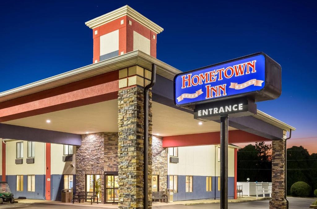 Thomasville Hotel | Hometown Inn Thomasville