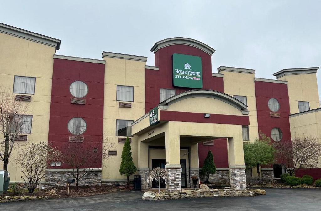 Washington Hotel | HomeTowne Studios & Suites by Red Roof Washington