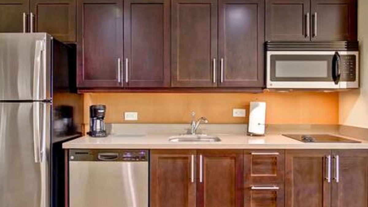 Township of Woolwich Hotel | Homewood Suites by Hilton Waterloo/St. Jacobs