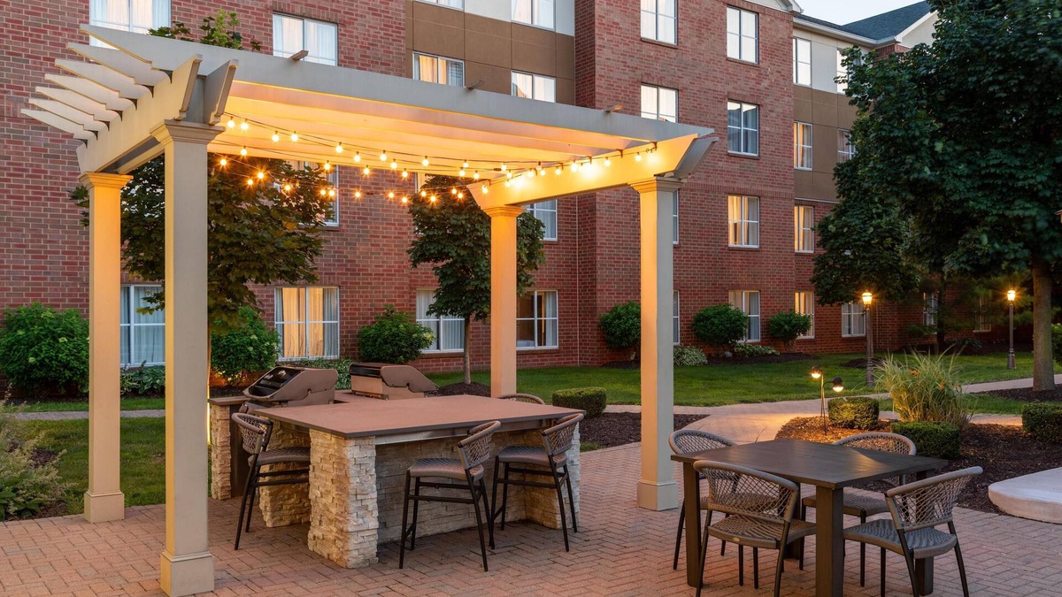 Troy Hotel | Homewood Suites by Hilton Detroit-Troy