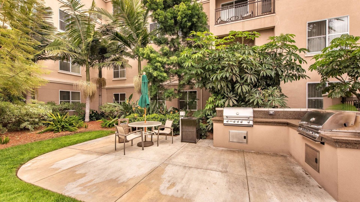 Oxnard Hotel | Homewood Suites by Hilton Oxnard/Camarillo