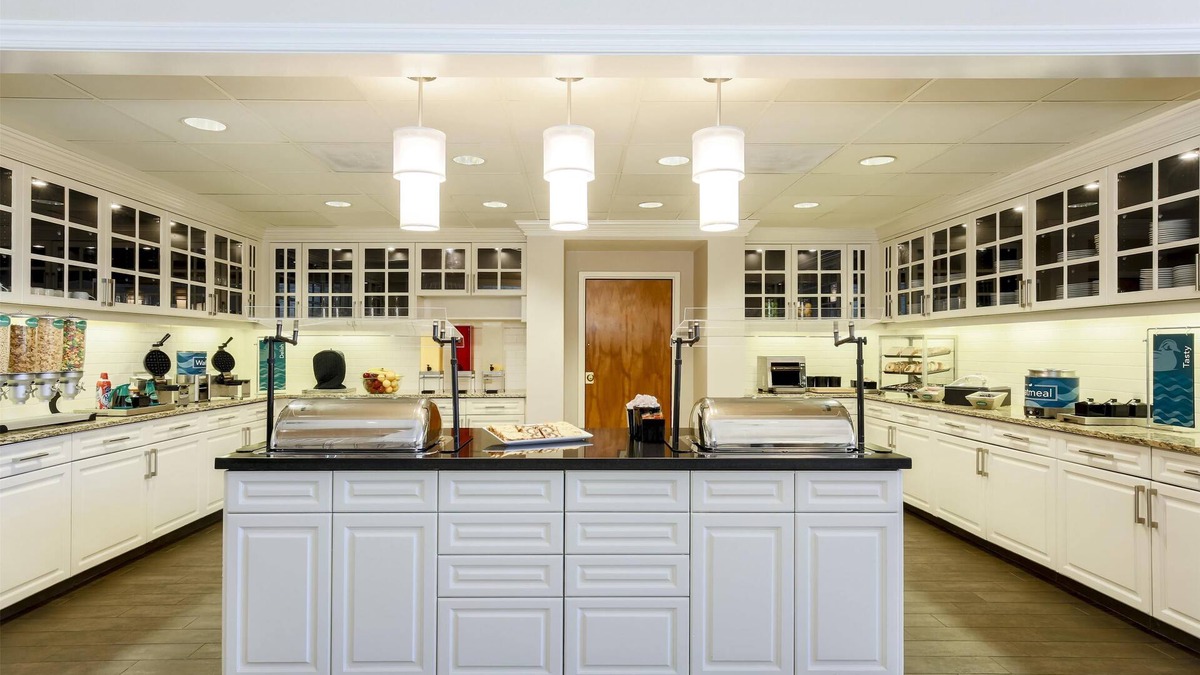 Feather Sound Hotel | Homewood Suites by Hilton St. Petersburg Clearwater