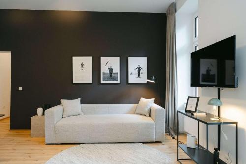 Mariahilf Apartment | Homey 2BR perfect for 4-6 metro close to Naschmarkt