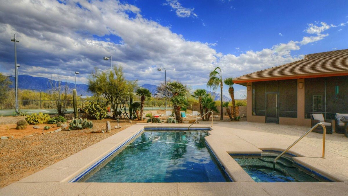 Oro Valley House | Homey, desert gem with private pool & Spa with amazing views!